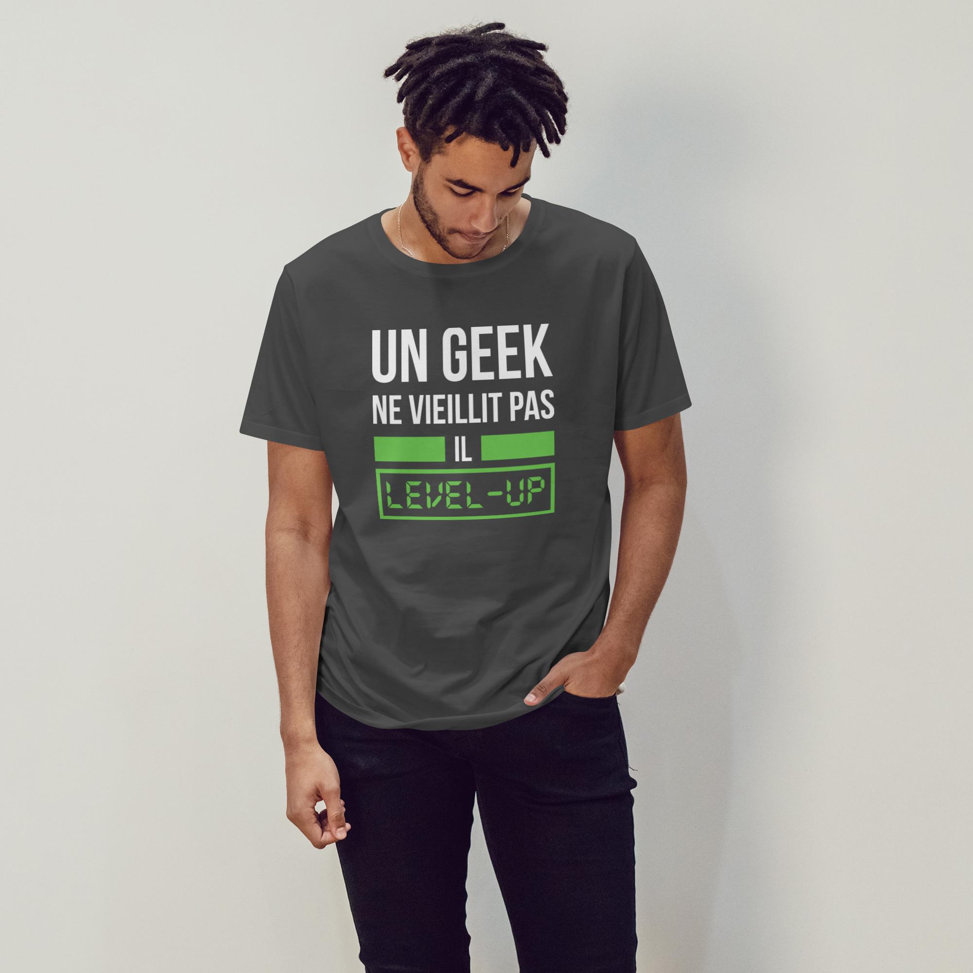 Un Geek ne vieillit pas il level up - 1713374244350 1